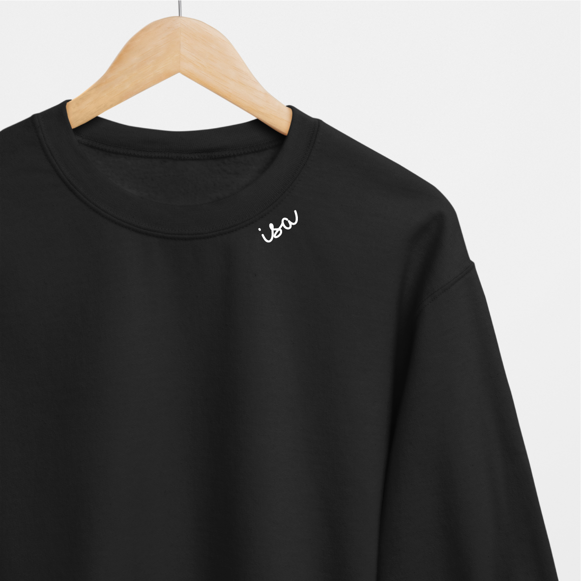 LEIUNURK: Kraeäärse tikandiga pusa "isa", suurus L